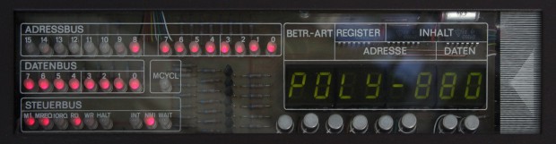 Der Polycomputer 880 hatte lediglich eine achtstellige Siebensegmentanzeige, sprich: statt eines Bildschirms ein Display, das an eine Digitaluhr erinnerte. (Bild: Florian Schäffer/CC BY-SA 4.0) 
